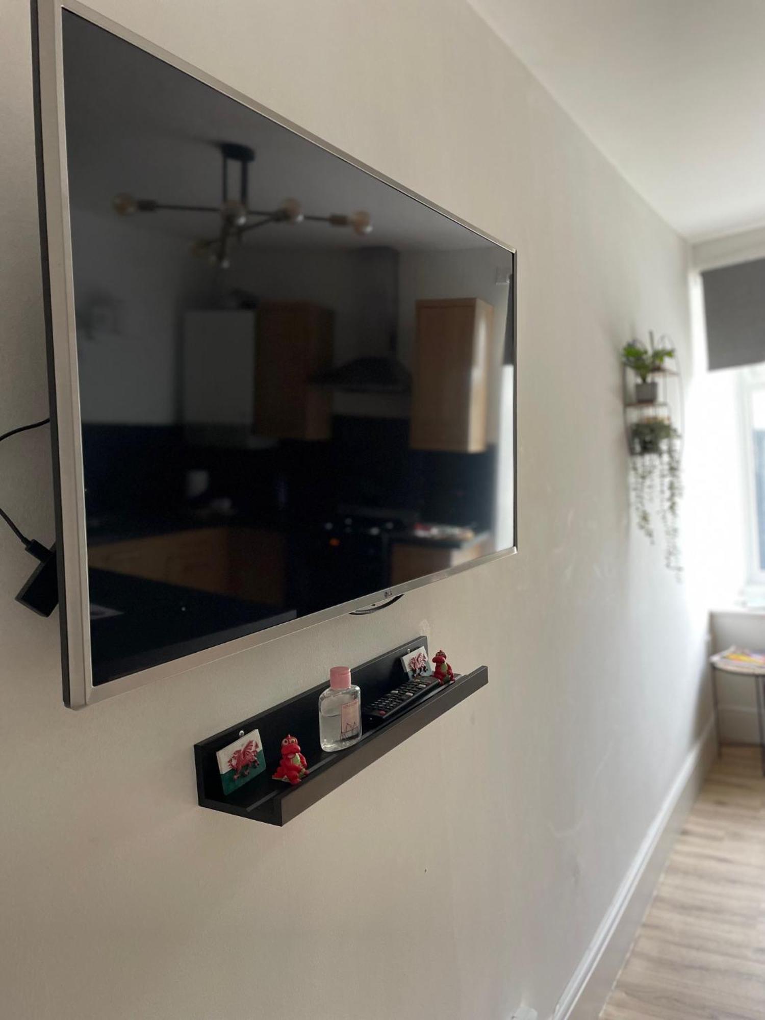 Appartement Flat 1 à Lampeter Extérieur photo