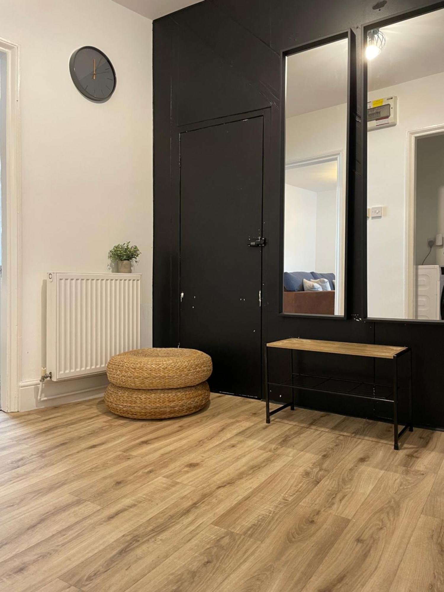 Appartement Flat 1 à Lampeter Extérieur photo
